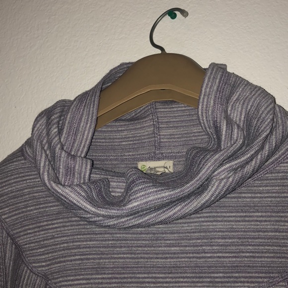 Purple and white striped sweater - Picture 3 of 3